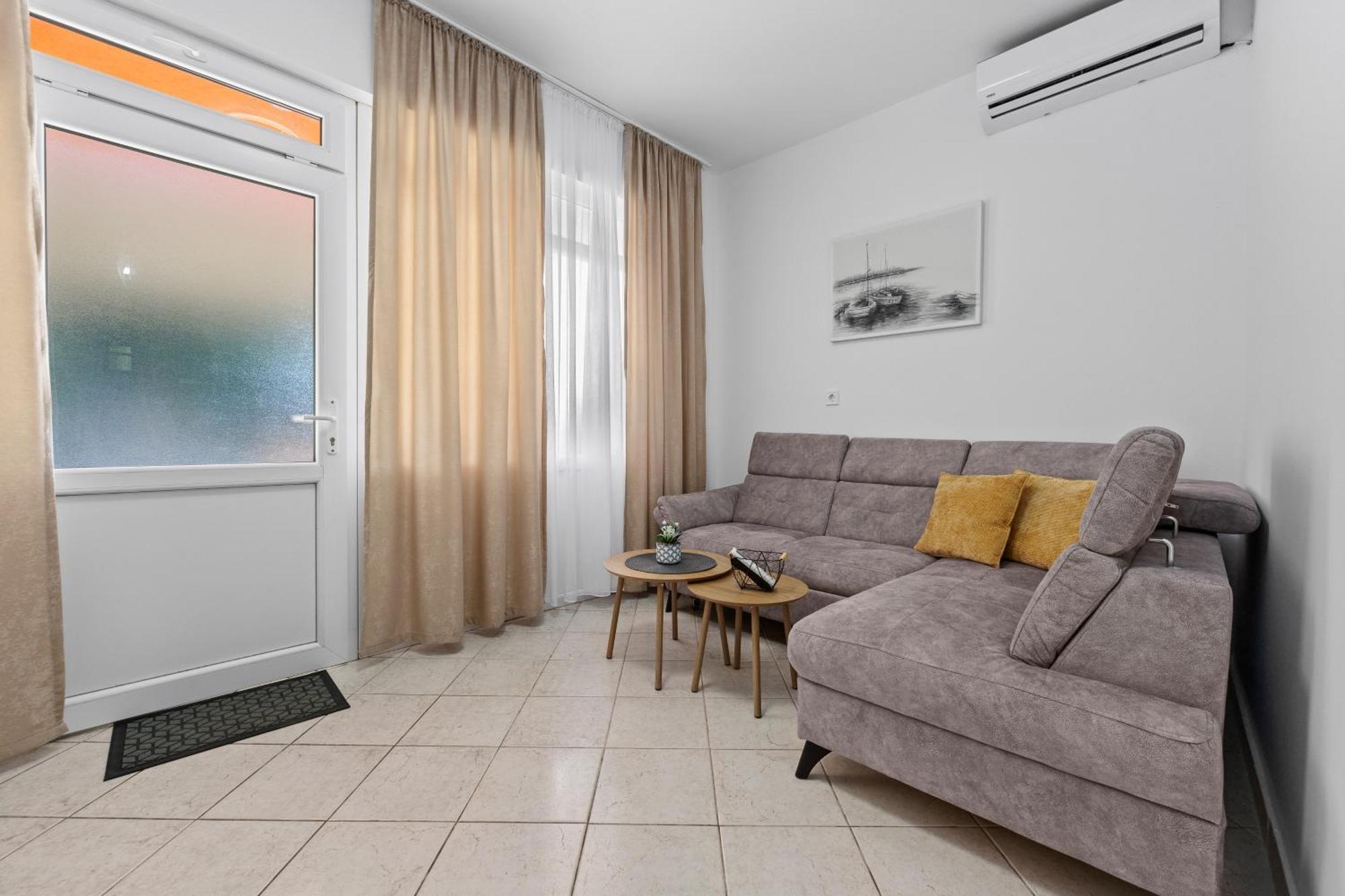 Šišan New Apartment Lejla מראה חיצוני תמונה